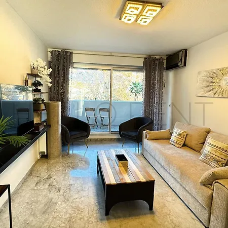 Superbe 3 Pieces 100m De La *