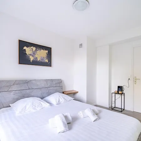 Superbe 3 Pieces 100m De La Nice